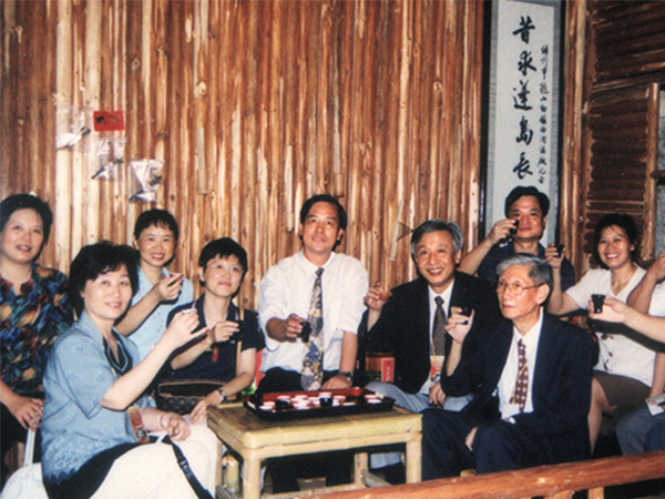 龙山酒业