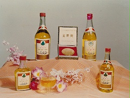 龙山酒业-1988三蛇酒（全国轻工业出口产品展览会金质奖）